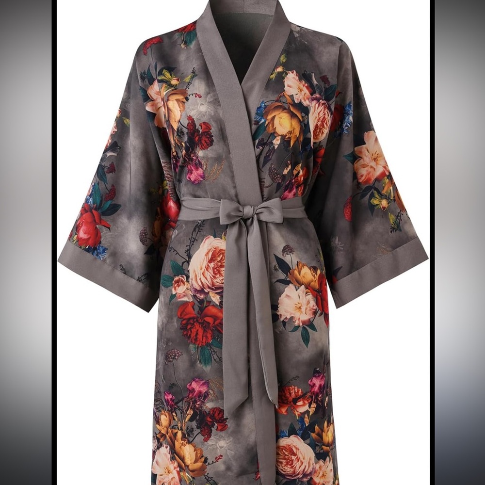 Ledamon kimono style robe